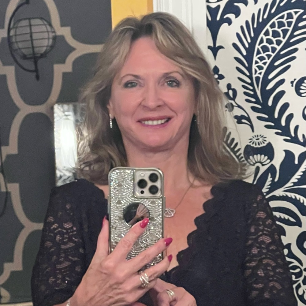 Meet your Posher, Sharon